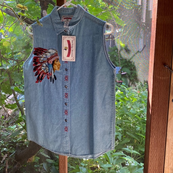 Red Ridge Mountain Outfitters Vintage jean vest with embroidery & metal buttons. - Picture 1 of 6
